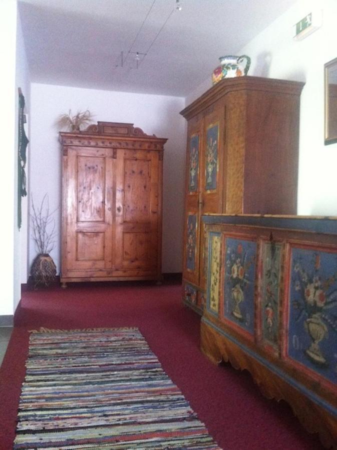 Pension Und Apartment Edelweiss Heiligenblut Exterior foto